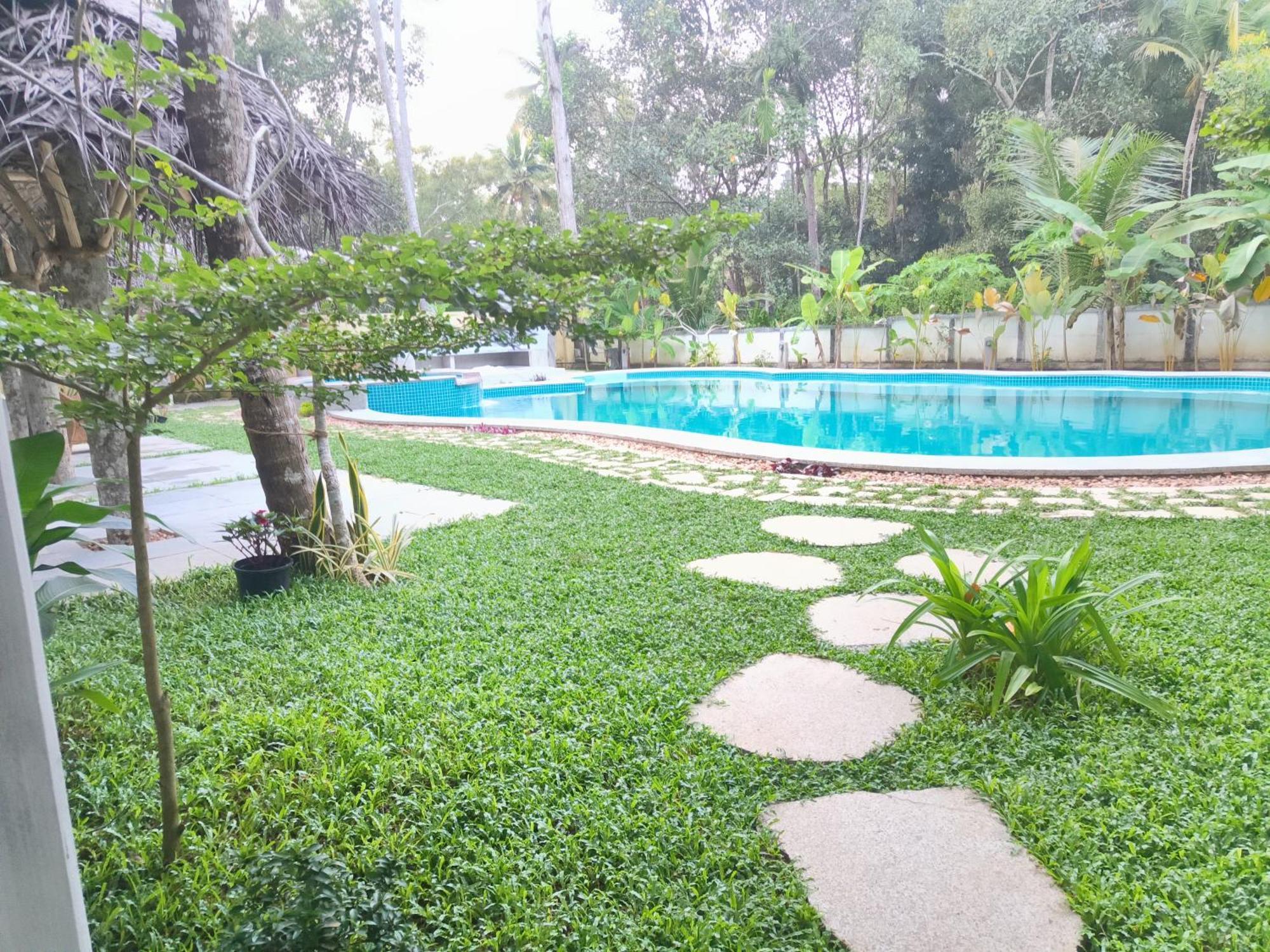 Marari Beach Bungalow Resort Alleppey Mararikulam Zewnętrze zdjęcie